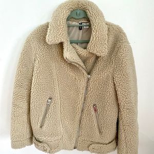 H&M Teddy Bear Sherpa jacket. Like new.